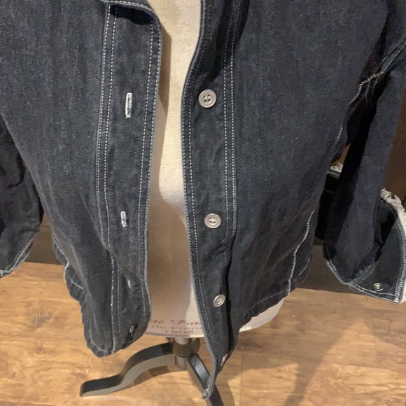 SPANNER Black jean jacket with ruffled cuffs - Picture 3 of 10